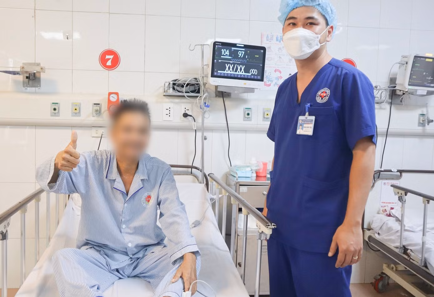 Bệnh nhân V. đã được cứu sống thành công sau nhiều ngày nằm viện.