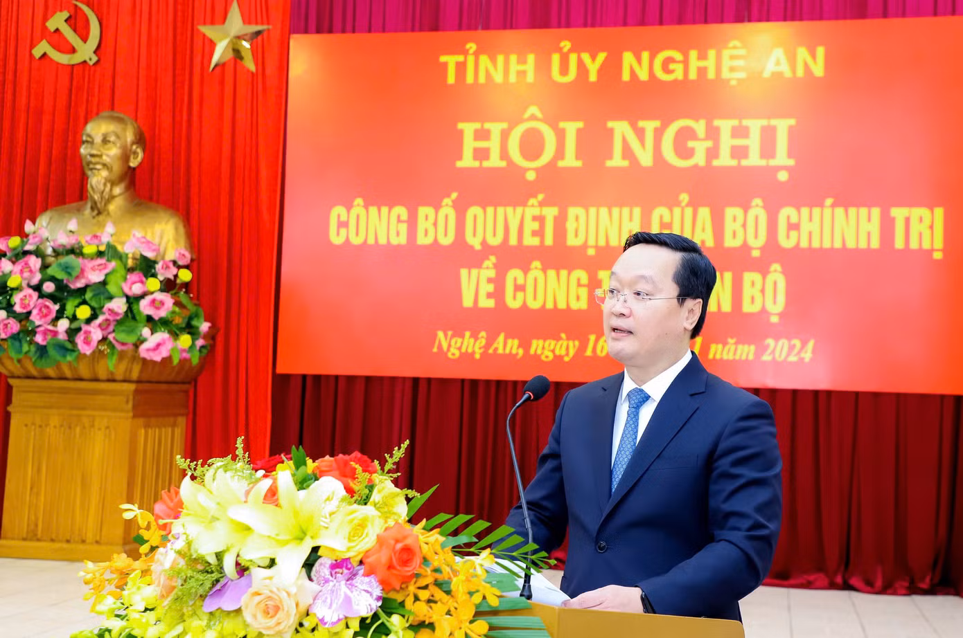 Ông Nguyễn Đức Trung - Bí thư Tỉnh ủy, Chủ tịch UBND tỉnh Nghệ An, phát biểu nhận nhiệm vụ.