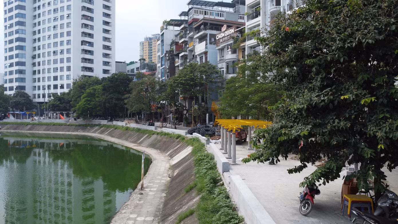 Quận đã cải tạo hạ tầng kỹ thuật, góp phần tăng cường năng lực tiêu thoát nước mưa; bảo đảm mĩ quan đô thị; tạo thêm tuyến phố gắn với các dịch vụ phục vụ người dân nhằm thúc đẩy, tạo điều kiện cho kinh doanh dịch vụ trong khu vực phát triển; tạo cảnh quan đẹp, văn minh và thư giãn cho người dân đi bộ, vui chơi...