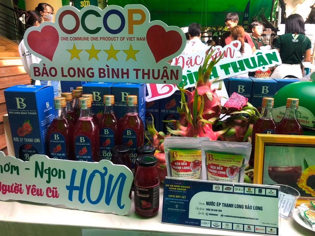 Sản phẩm khởi nghiệp với mục đích giải cứu thanh long khỏi "được mùa mất giá"