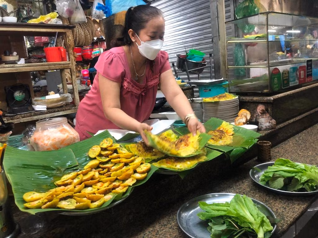 Người kinh doanh hàng ăn không tăng giá bán để chia sẻ với khách hàng