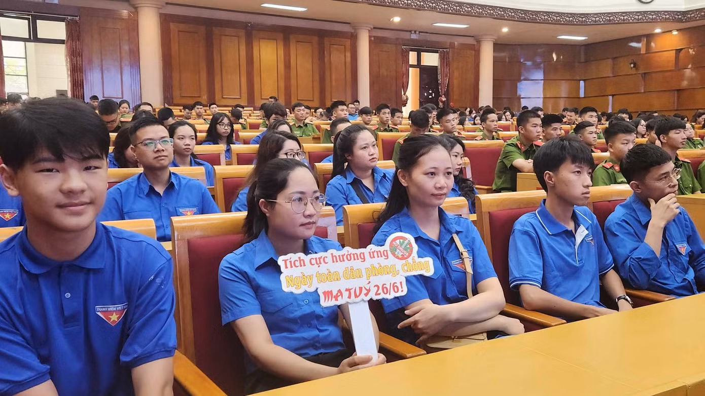 Tuổi trẻ xứ Lạng hưởng ứng ngày toàn dân phòng chống ma túy 26/6. Ảnh: Duy Chiến
