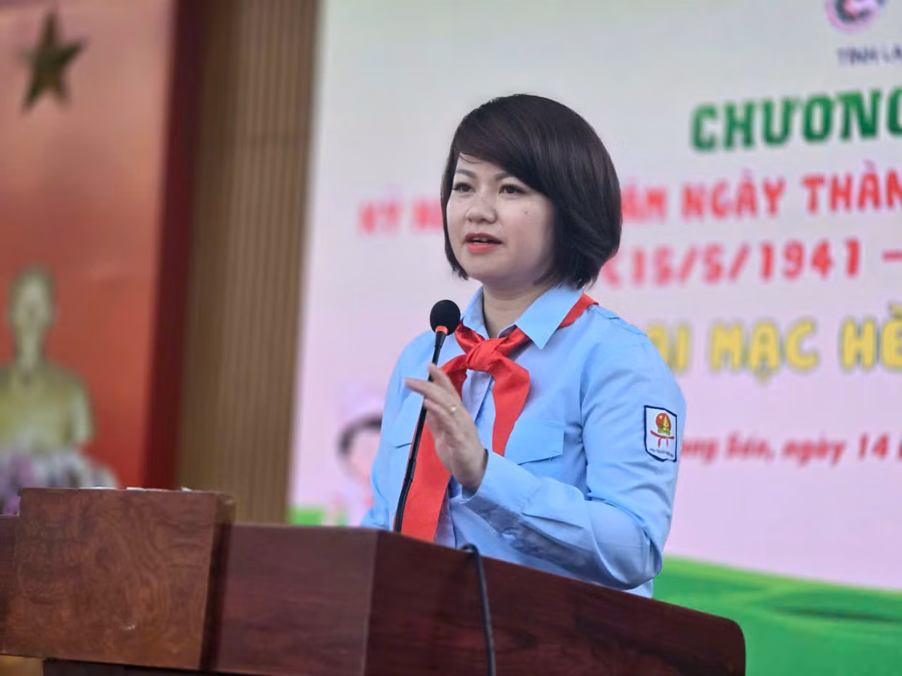 Chị Lê Thùy Dung - Phó Bí thư Tỉnh Đoàn,Chủ tịch Hội đồng Đội tỉnh đảm nhiệm chức vụ Phó Bí thư xã Hữu Lũng (Lạng Sơn). Ảnh: Duy Chiến
