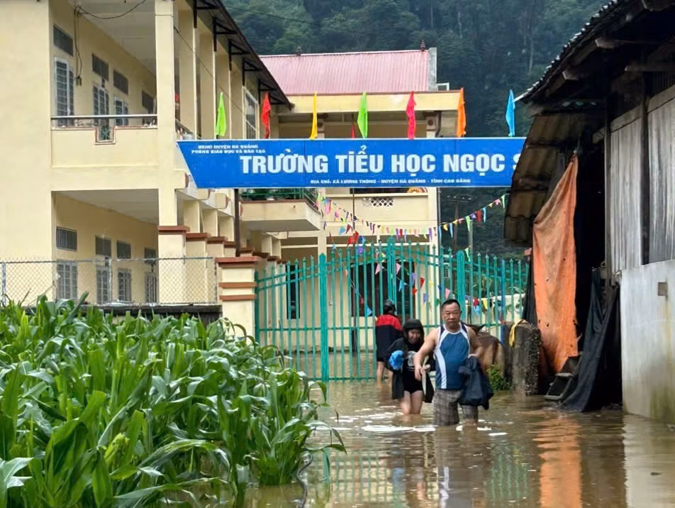 Trong và sau cơn bão số 3, các cơ sở giáo dục trên địa bàn tỉnh Cao Bằng bị thiệt hại nặng nề.