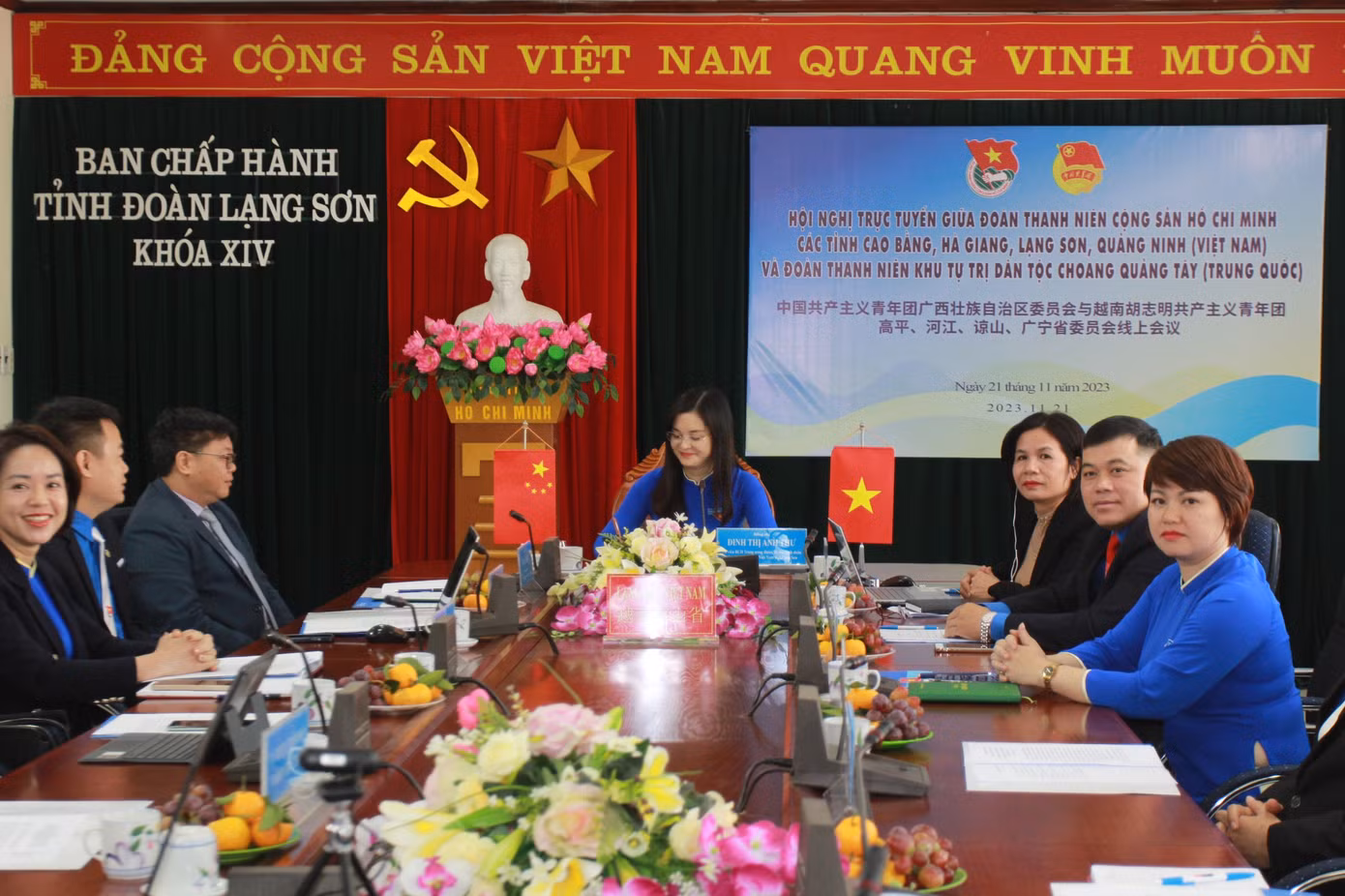 Các đại biểu tham dự chương trình tại điểm cầu Lạng Sơn. Ảnh: Duy Chiến