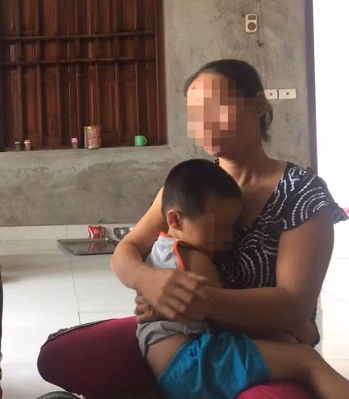Tiết lộ của người thu gom kim tiêm nhà y sĩ bị nghi lây nhiễm HIV ảnh 1