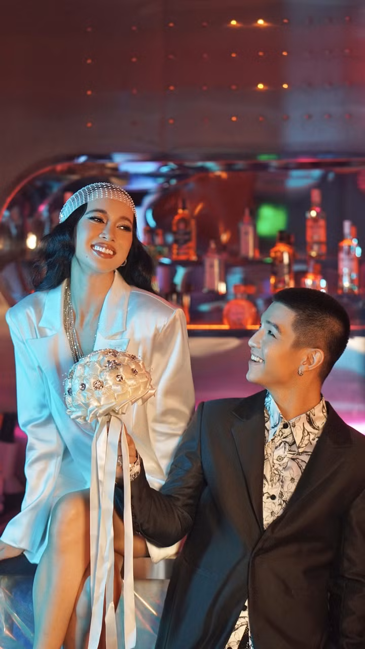 Ảnh cưới phong cách disco của Vũ Ngọc Anh và Cường Seven. Ảnh cưới phong cách disco của Vũ Ngọc Anh và Cường Seven.