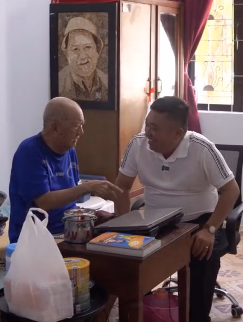 Phùng Ngọc và nghệ sĩ Mạc Can hội ngộ.