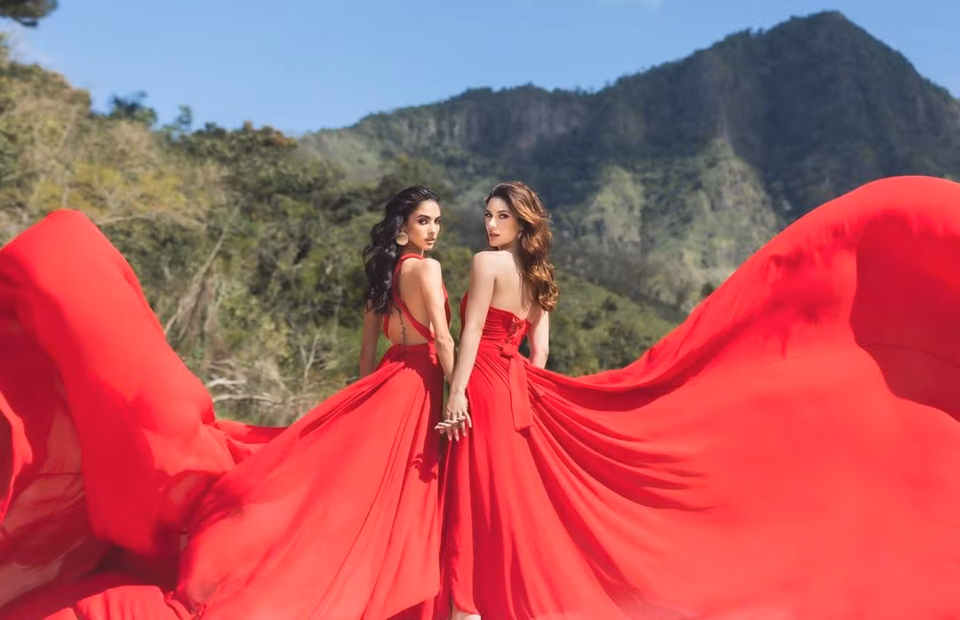 Mariana Varela khoe ảnh tình cảm cùng Fabiola Valentín dịp Valentine.