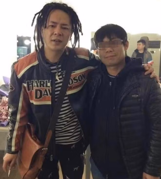 Rocker Khôi Tử qua đời ở tuổi 50.