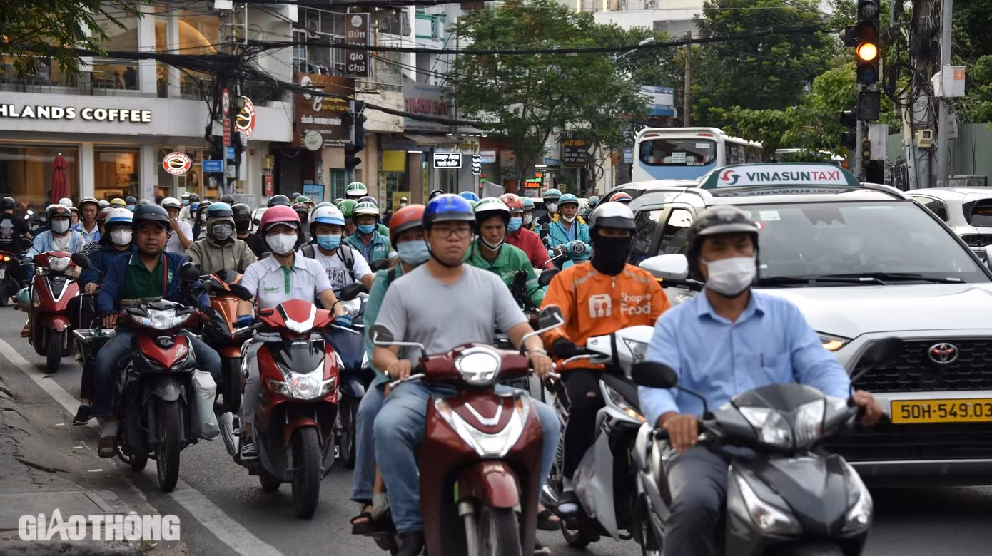 Các dự án này được kỳ vọng sẽ góp phần giảm áp lực giao thông cho tuyến Nguyễn Tất Thành và khu vực phía Nam TP.HCM.