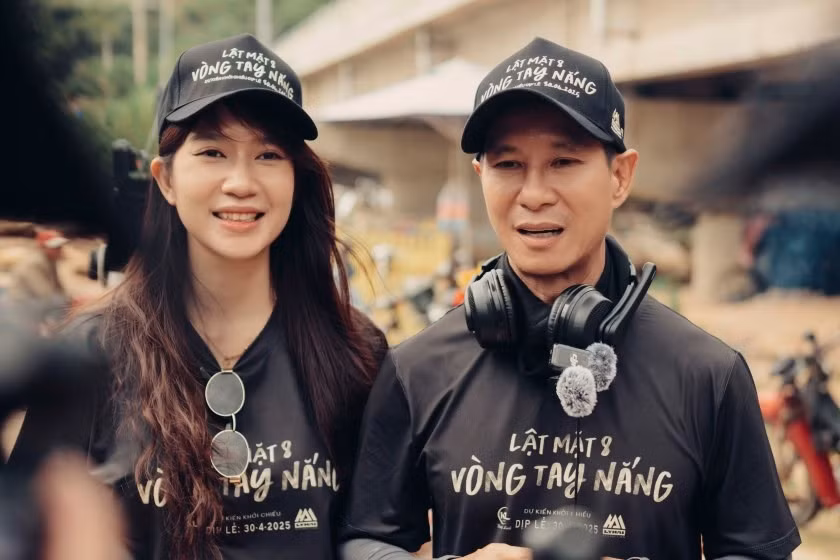 Thám tử Kiên: Kỳ án không đầu và Tìm xác - Ma không đầu (ảnh trên) nhảy vào cuộc đua với Lật mặt 8: Vòng tay nắng.