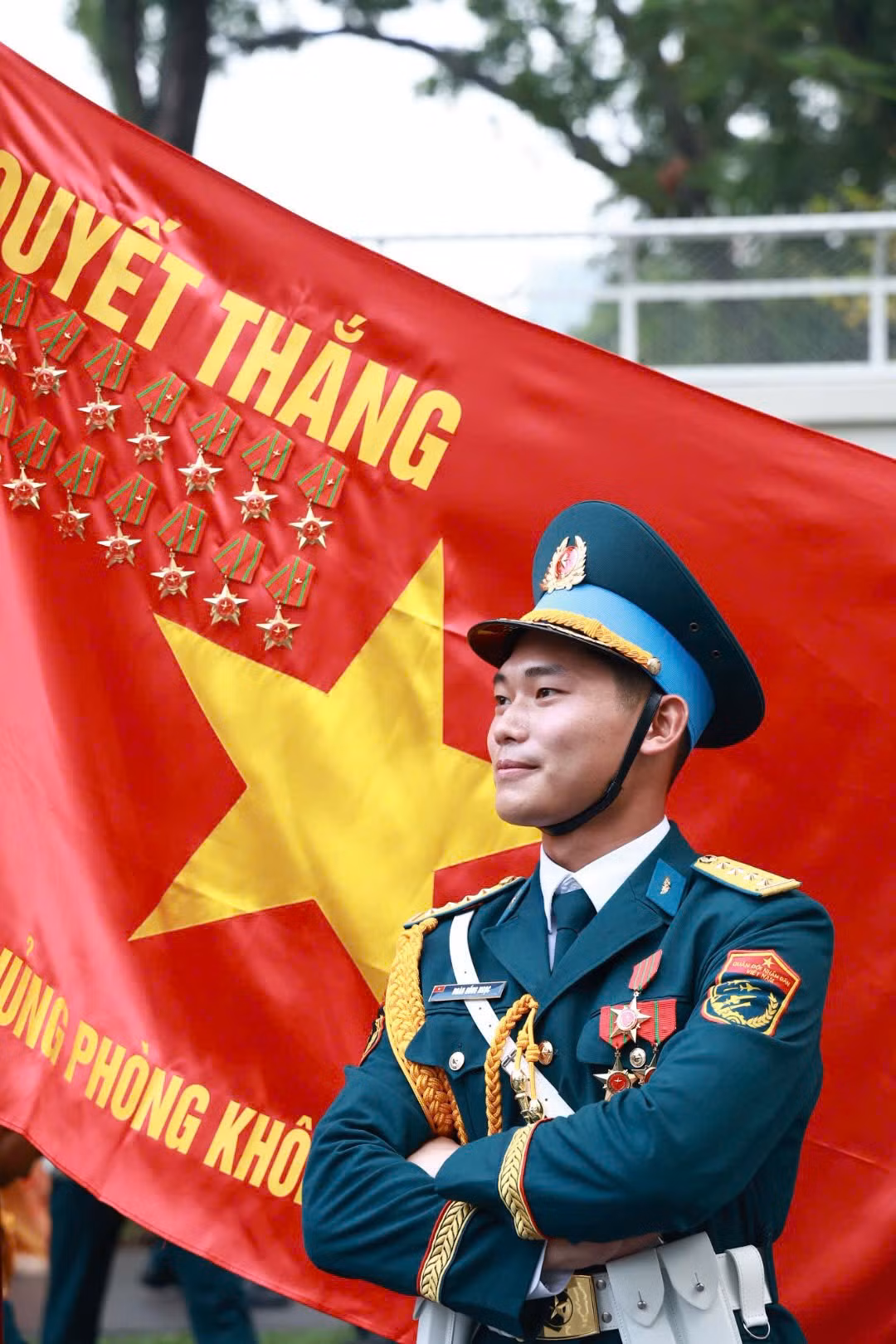 Lễ diễu binh, diễu hành mừng đại lễ 50 năm Ngày Giải phóng miền Nam, thống nhất đất nước (30/4/1975-30/4/2025) có sự tham gia của 13.000 người, trong đó có 38 khối lực lượng vũ trang Quân đội và Công an Nhân dân.