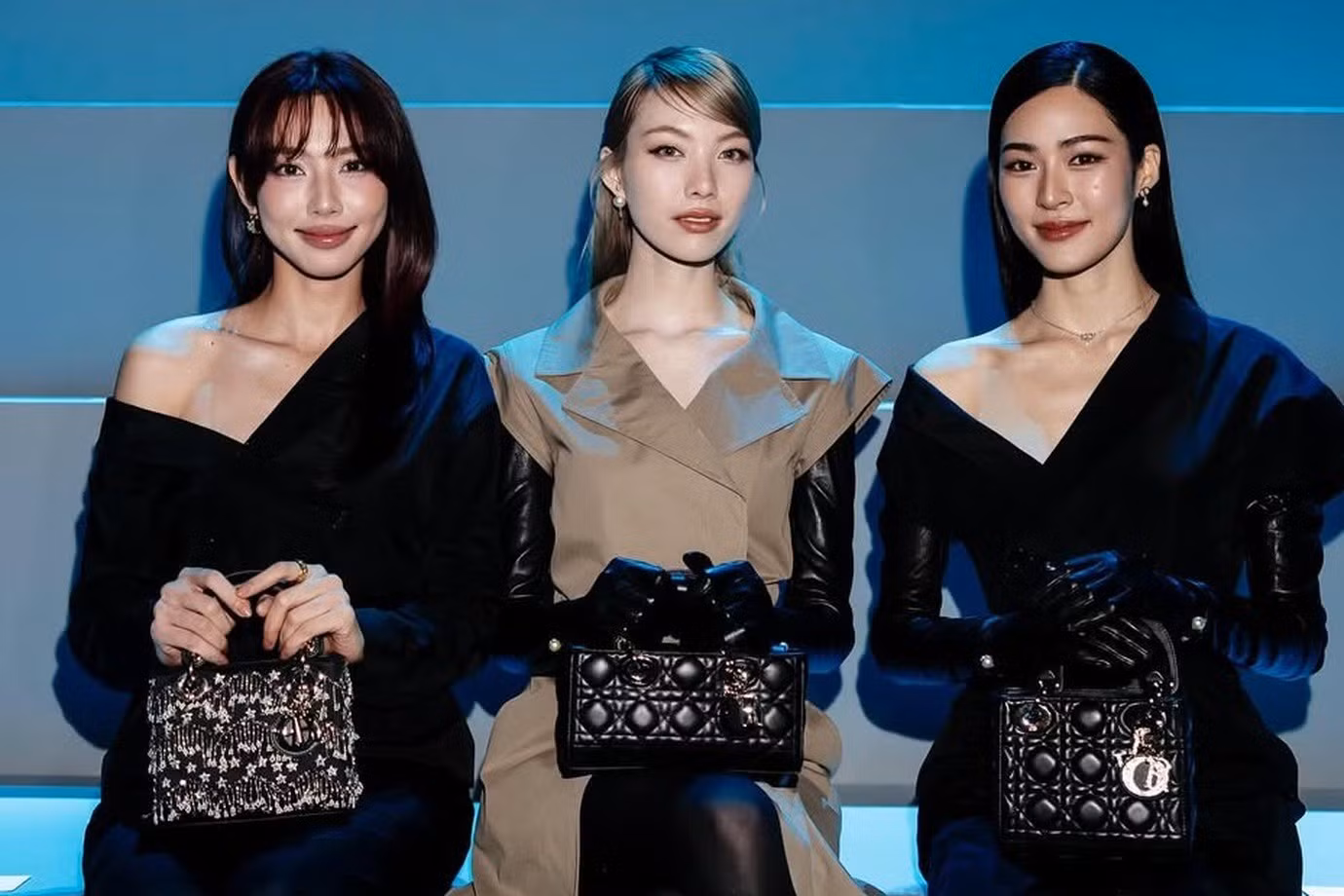 Thùy Tiên (ngoài cùng bên trái) tại sự kiện của hãng thời trang cao cấp Dior tại Pháp ngày 5/3.