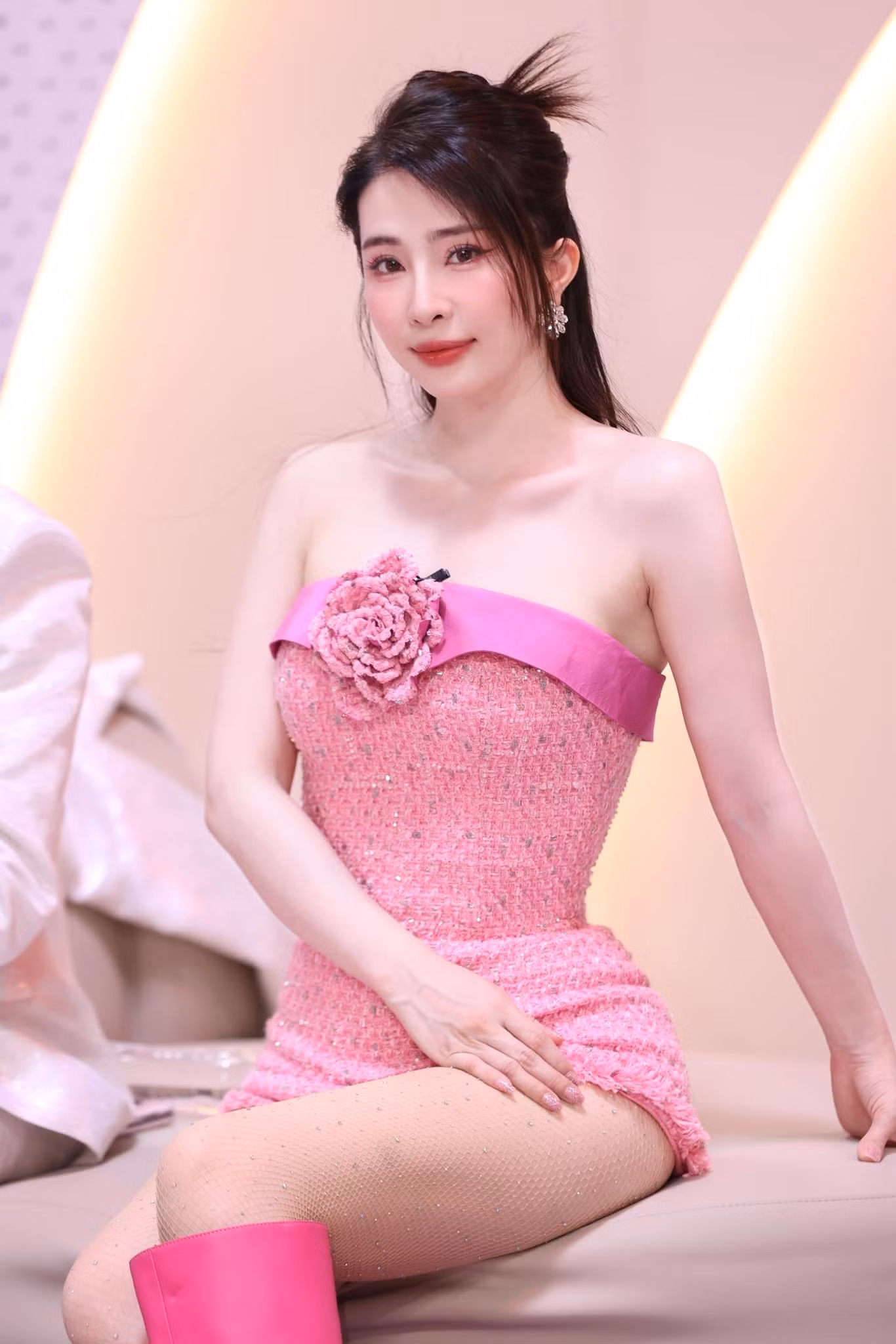 Quỳnh Nga trong chương trình Chị đẹp đạp gió rẽ sóng.