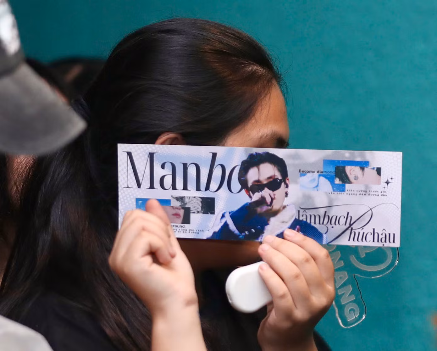 Khán giả thể hiện tình cảm cho Manbo. Suốt hành trình tham gia Rap Việt, "người anh em của Hieuthuhai", thành viên nhóm Gerdnang được khán giả đánh giá cao và ủng hộ trở thành quán quân.