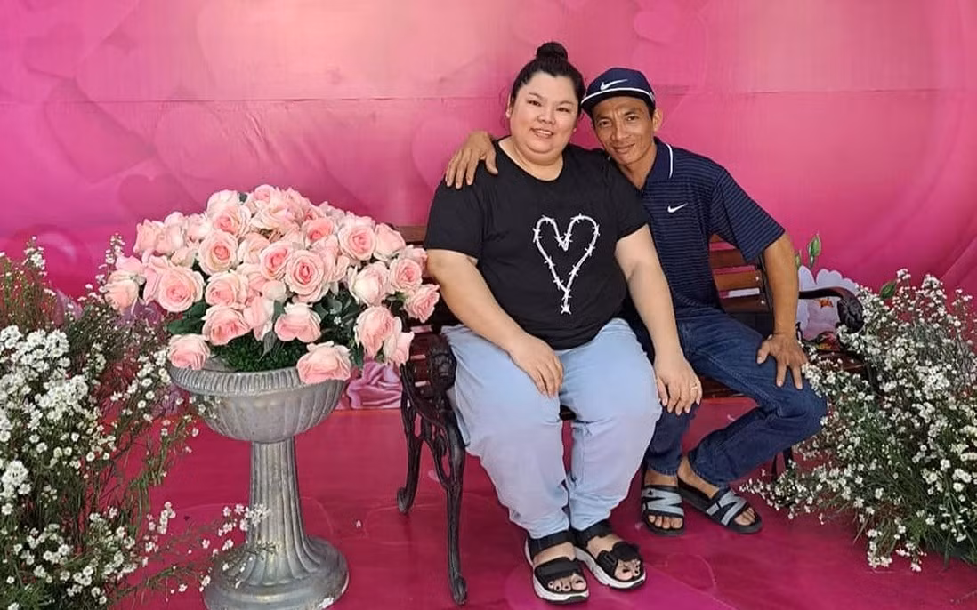 Tuyền Mập và chồng.