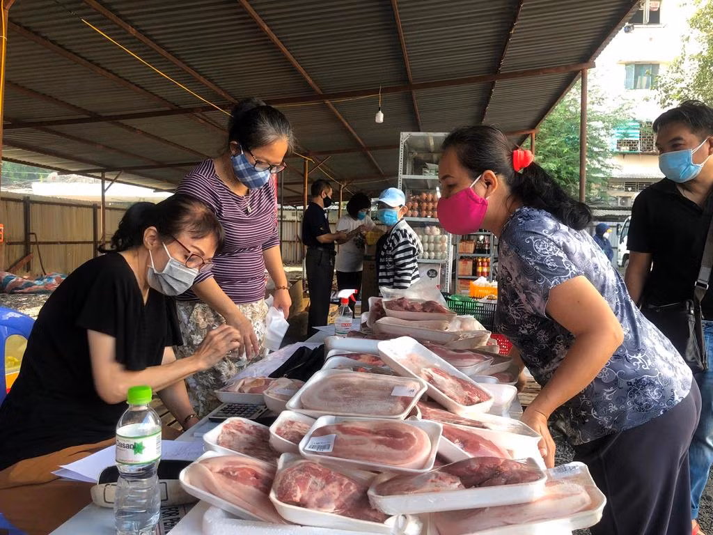 Thịt heo có nguồn gốc, giá "hợp túi tiền".