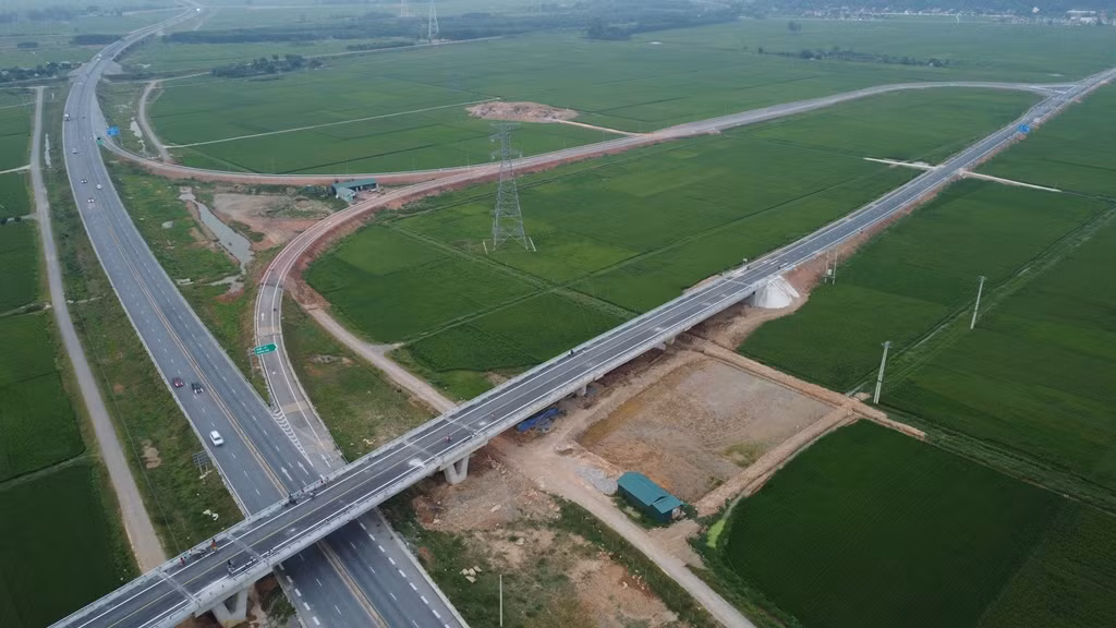 Nút giao Thiệu Giang hoàn thành cũng giúp cho phương tiện từ Hà Nội về các huyện Thiệu Hóa, Hoằng Hóa, Thọ Xuân, Yên Định... (và ngược lại) gần nhất.