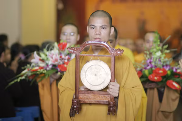 Nghi thức diễn ra trang trọng