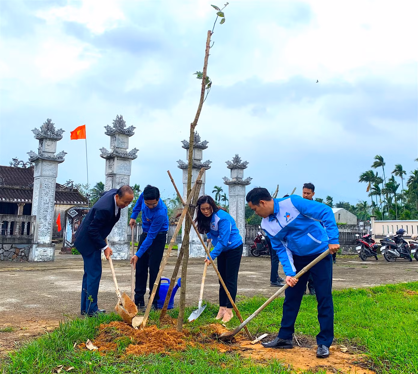 Đồng loạt ra quân nhiều hoạt động ngay sau lễ khởi động.