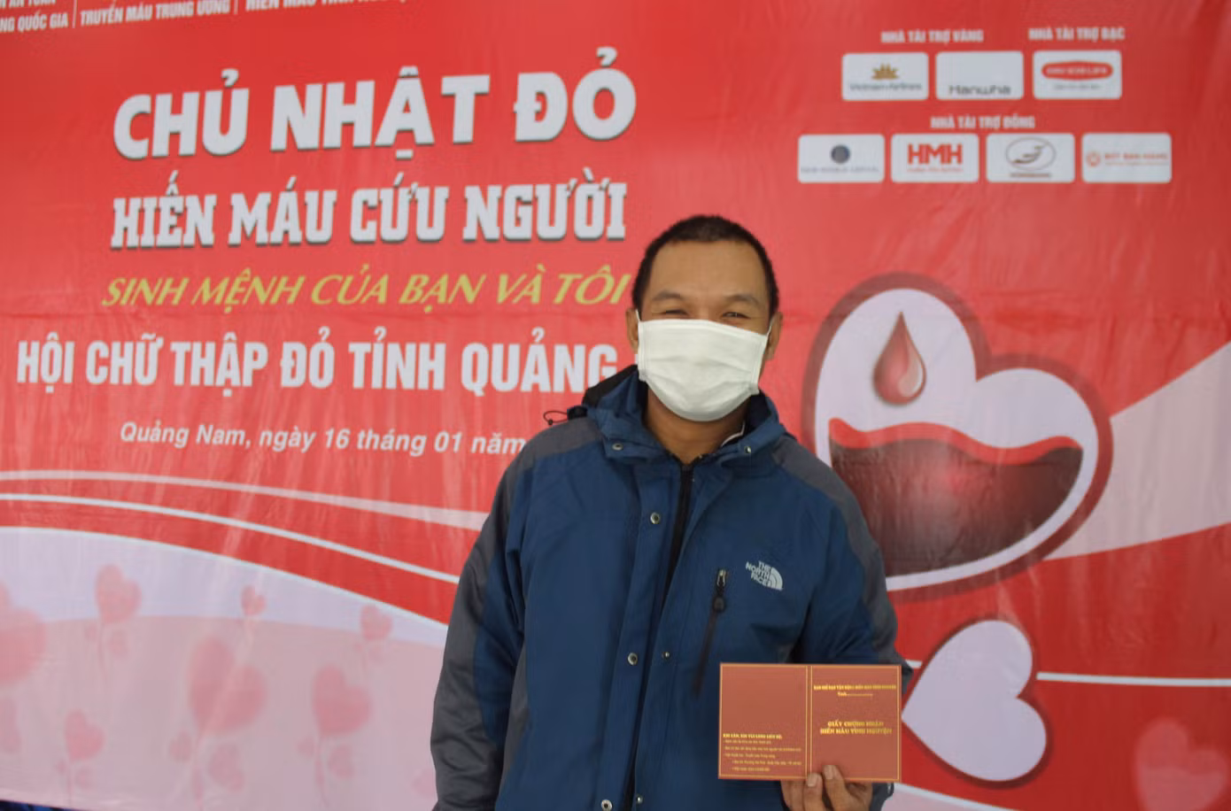 Chàng trai xứ Quảng Võ Diệp Đình Tường 26 lần hiến máu. Ảnh H. Văn Chàng trai xứ Quảng Võ Diệp Đình Tường 26 lần hiến máu. Ảnh H. Văn
