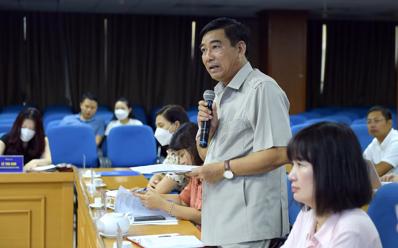 Ông Nguyễn Minh Đức phát biểu ý kiến tại buổi làm việc. Ảnh: Xuân Tùng