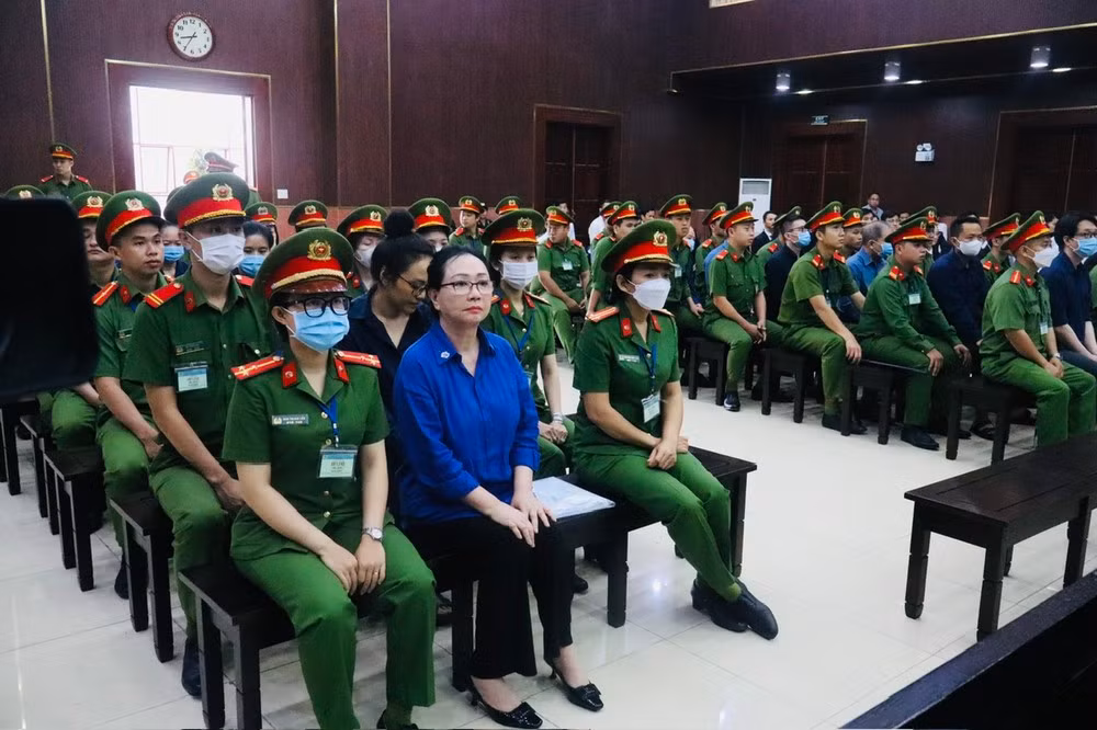 Bà Trương Mỹ Lan tại phiên tòa phúc thẩm xét xử vụ án giai đoạn 2. Ảnh: Tân Châu.