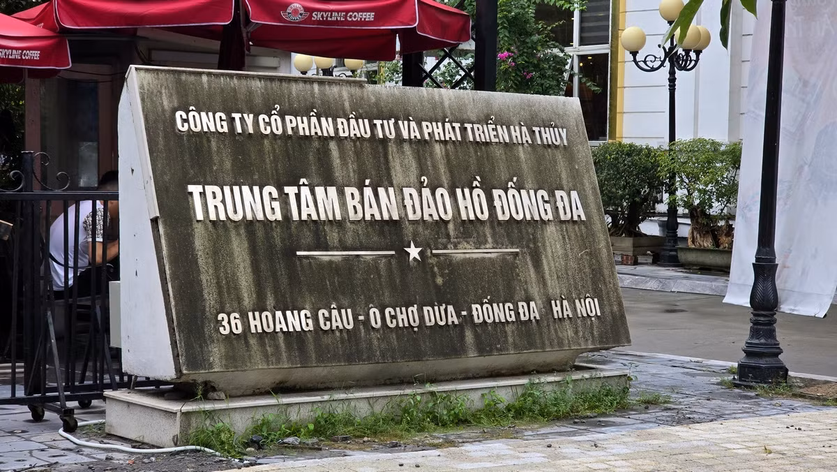Năm 2021, UBND quận Đống Đa triển khai thực hiện một số đề nghị của UBND TP Hà Nội về việc yêu cầu chủ đầu tư sử dụng tầng 1 đúng quy hoạch; Tiến hành, xem xét việc thu hồi đất để thực hiện xây dựng công viên vui chơi, giải trí phục vụ nhân dân theo quy hoạch đã được cấp có thẩm quyền phê duyệt trước đó.