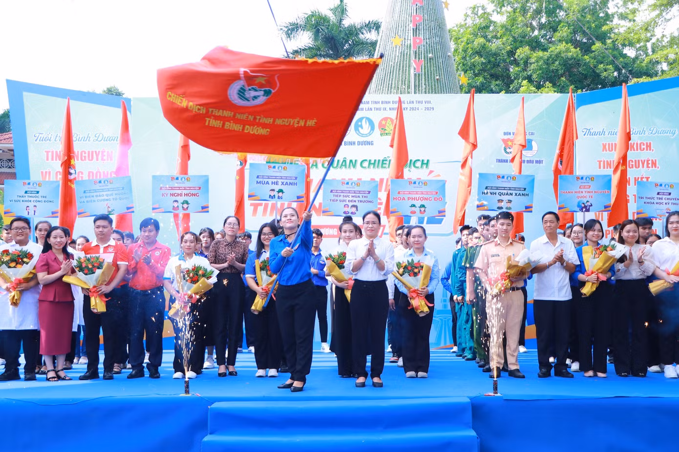 Bình Dương phát động ra quân chiến dịch thanh niên tình nguyện hè