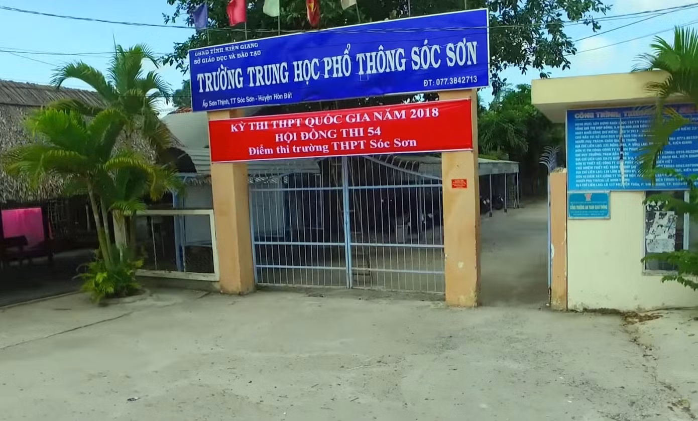 Thầy giáo 55 tuổi bị tố làm nữ sinh có thai từng xin nghỉ hưu trước tuổi ảnh 1