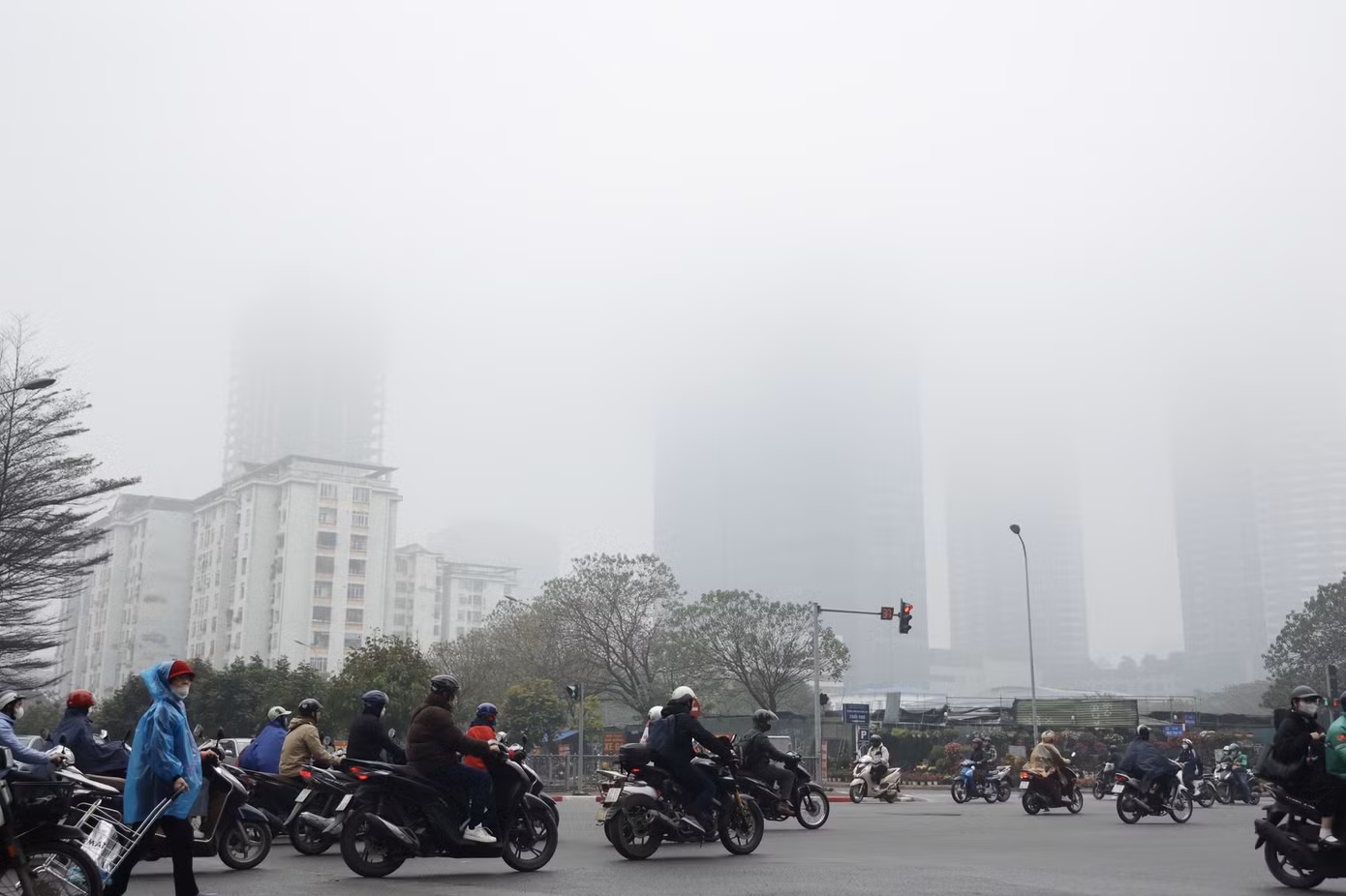 Hà Nội tiếp tục ô nhiễm không khí rất nghiêm trọng trong hôm nay. Ảnh minh hoạ.