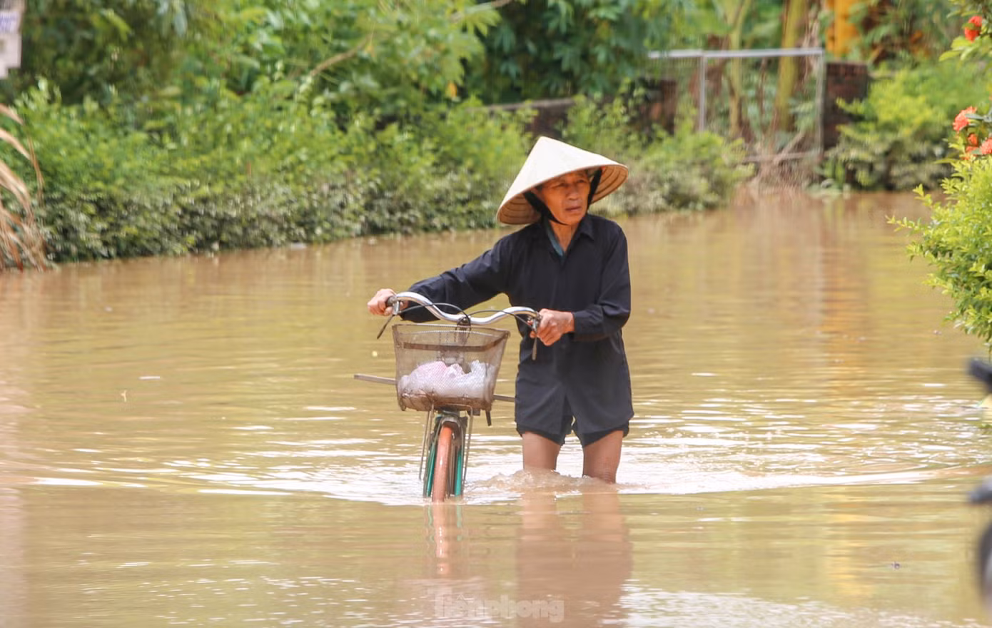 Hà Tĩnh hứng chịu mưa lịch sử trong tháng 5/2025.