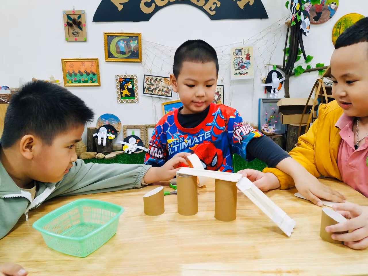 Trẻ mầm non 5 tuổi được miễn học phí từ ngày 1/9/2024.