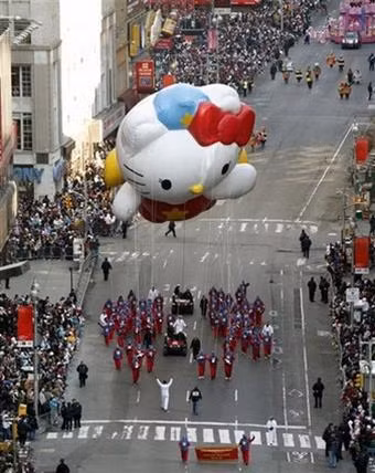 Chú mèo Hello Kitty.