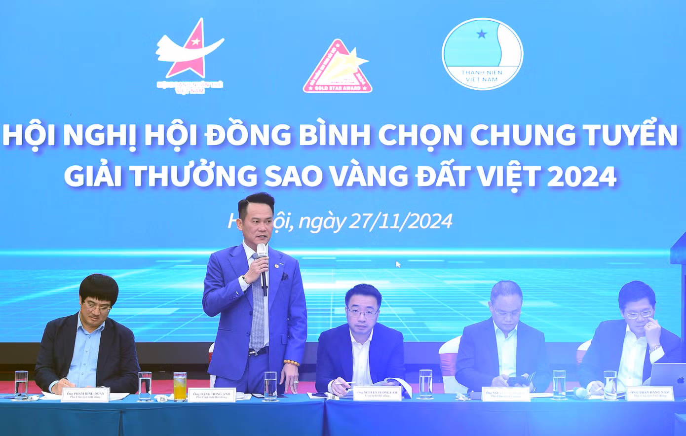 Anh Đặng Hồng Anh – Phó Chủ tịch T.Ư Hội LHTN Việt Nam, Chủ tịch T.Ư Hội Doanh nhân trẻ Việt Nam, Phó Chủ tịch thường trực Hội đồng bình chọn chung tuyển, phát biểu tại hội nghị. Ảnh: Xuân Tùng