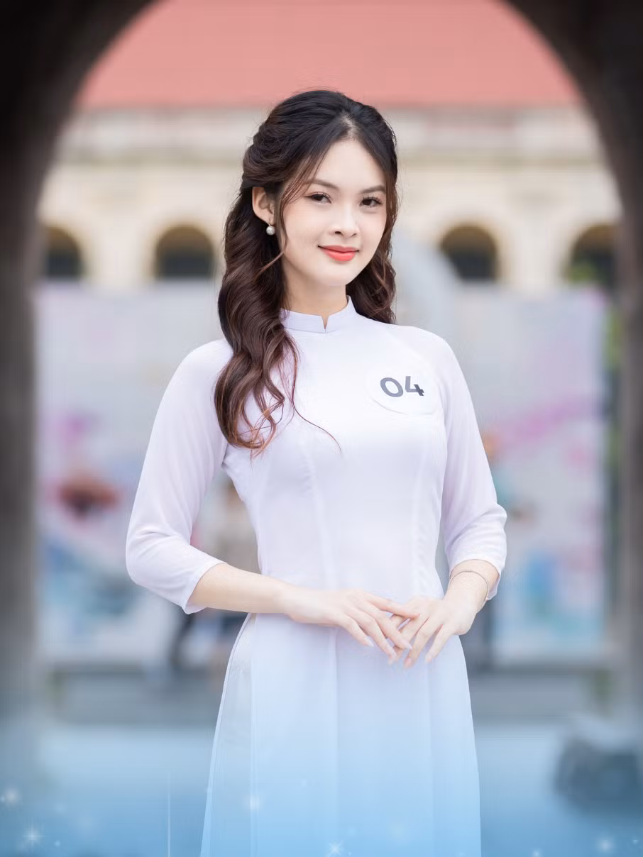 Thí sinh Lê Phương Oanh - sinh viên Học viện Phụ nữ Việt Nam.