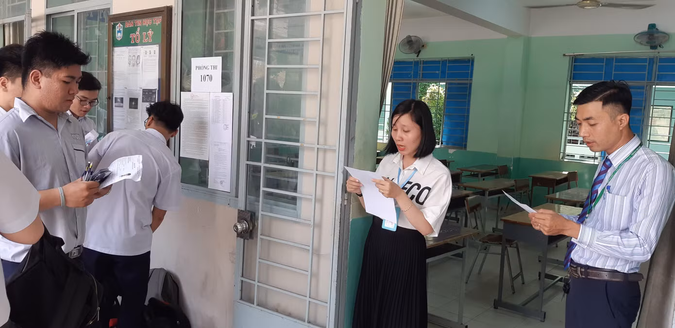 Cán bộ phát dính đề thi Toán chỉ bị nhắc nhở ảnh 4