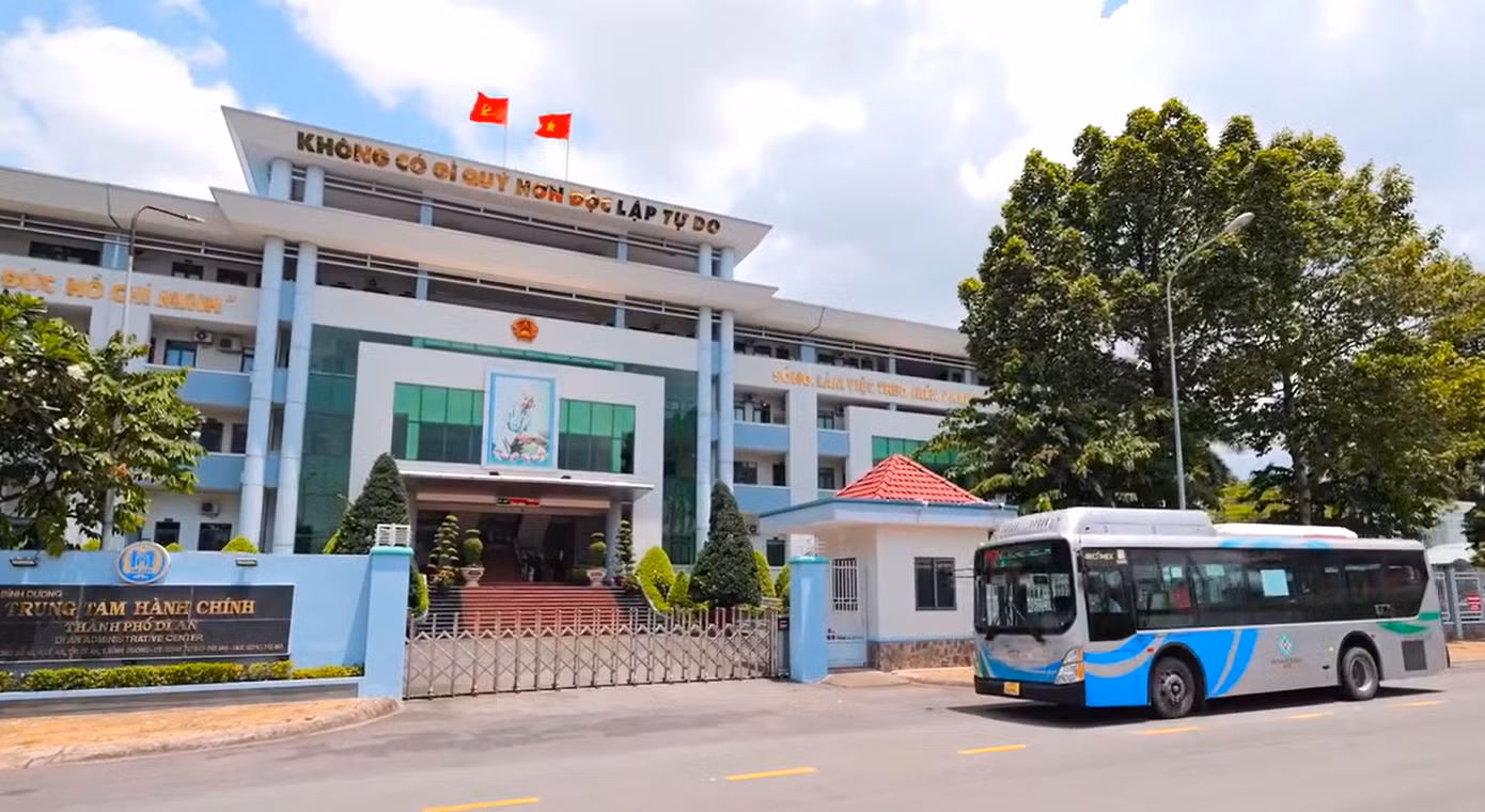Tần suất tuyến buýt này 17 chuyến/ngày. Hướng Hikari (Thành phố Mới Bình Dương) → Bến xe Miền Đông mới 8 chuyến/ngày.