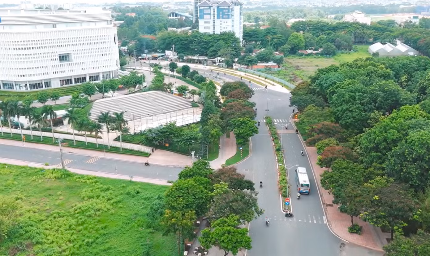 Hướng Bến xe Miền Đông mới → Hikari (Thành phố Mới Bình Dương) 9 chuyến/ngày.