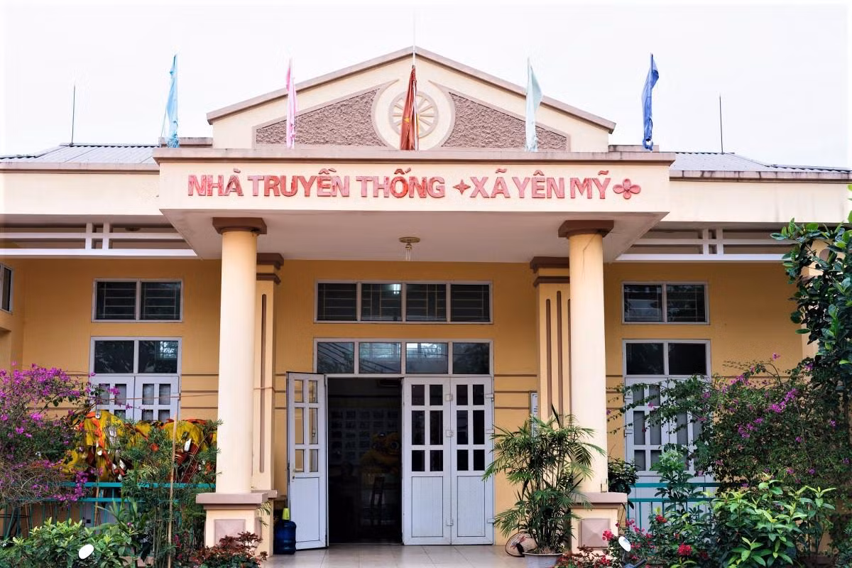 Được thành lập vào tháng 1/2019 với diện tích khoảng 150m2, “bảo tàng làng” phản ánh nét đẹp truyền thống văn hóa, phong tục tập quán của người dân Yên Mỹ.