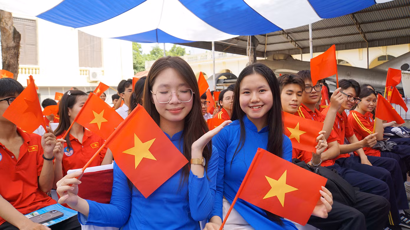 Tại đây, các bạn trẻ Hải Phòng và du khách được giới thiệu chi tiết về chặng đường lịch sử đầy gian lao, thử thách nhưng cũng vô cùng vẻ vang của TP Hải Phòng.