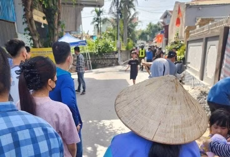 Lực lượng chức năng tổ chức khống chế, bắt giữ Vũ Văn Cường.