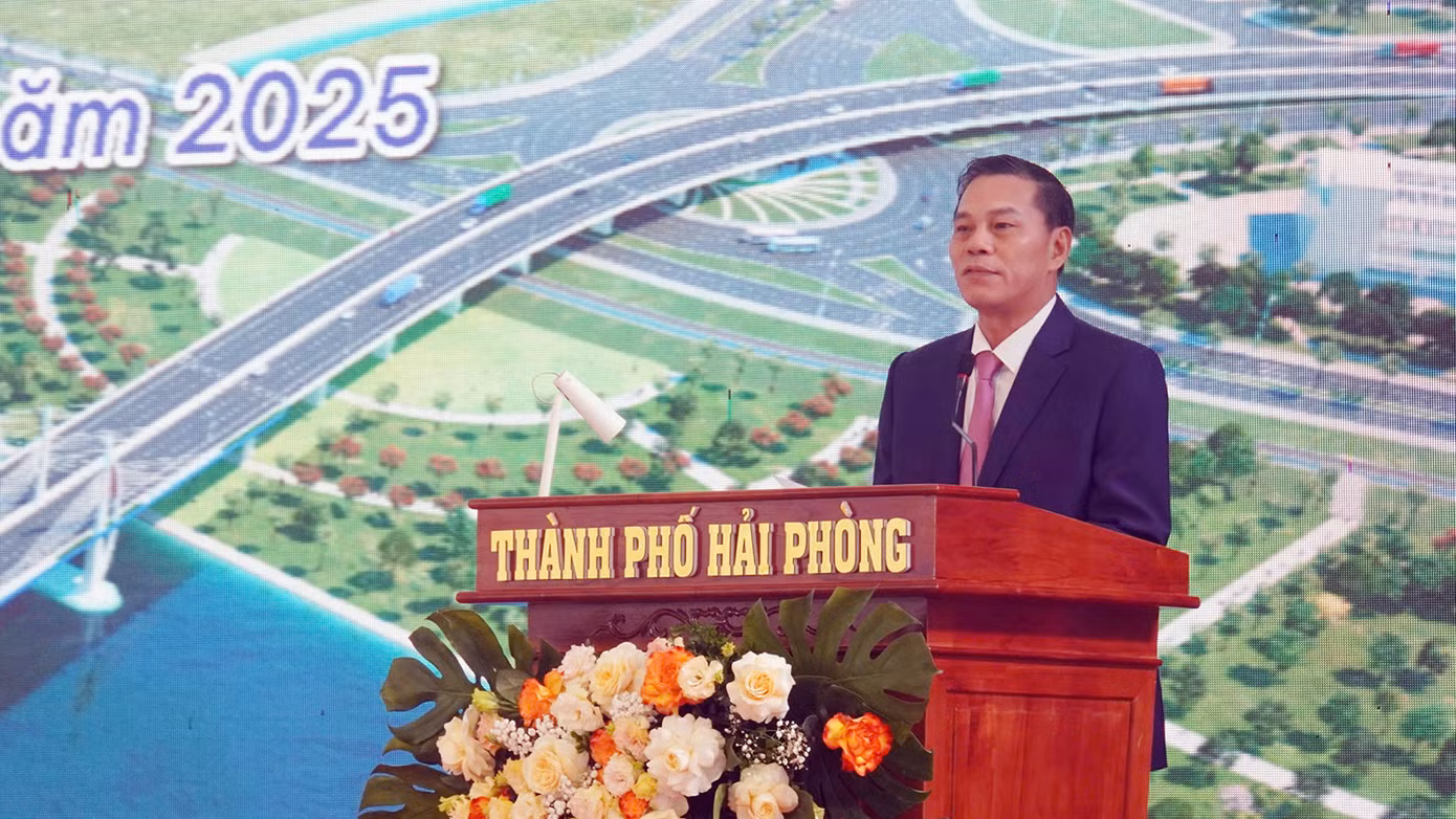 Ông Nguyễn Văn Tùng - Chủ tịch UBND TP Hải Phòng phát biểu tại buổi lễ khởi công dự án.