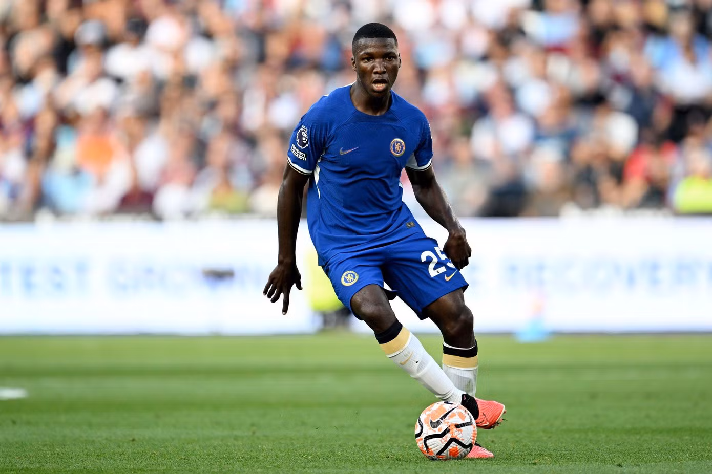Caicedo gây thất vọng trong ngày ra mắt Chelsea
