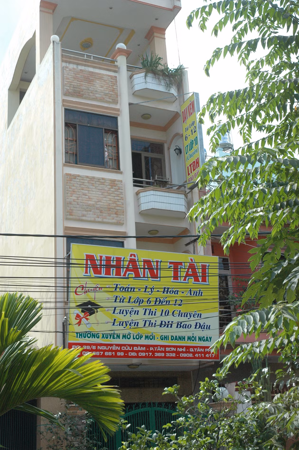 Trung tâm gia sư - luyện thi ĐH Nhân Tài Ảnh: Quang Phương