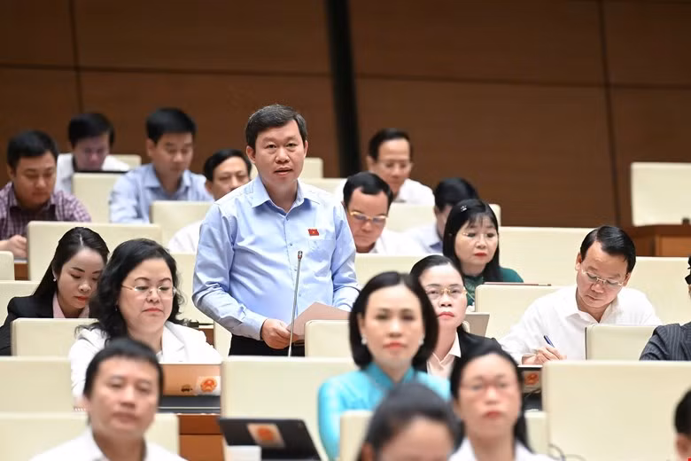 Đại biểu Nguyễn Quốc Luận. Ảnh: Như Ý