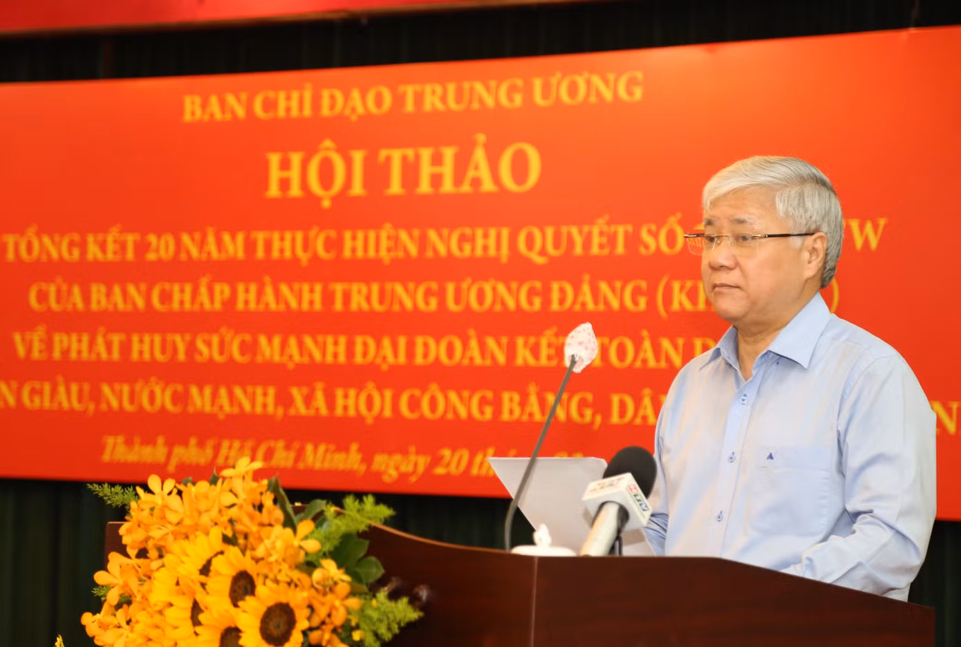 Chủ tịch Ủy ban Trung ương MTTQ Việt Nam Đỗ Văn Chiến phát biểu đề dẫn hội thảo.