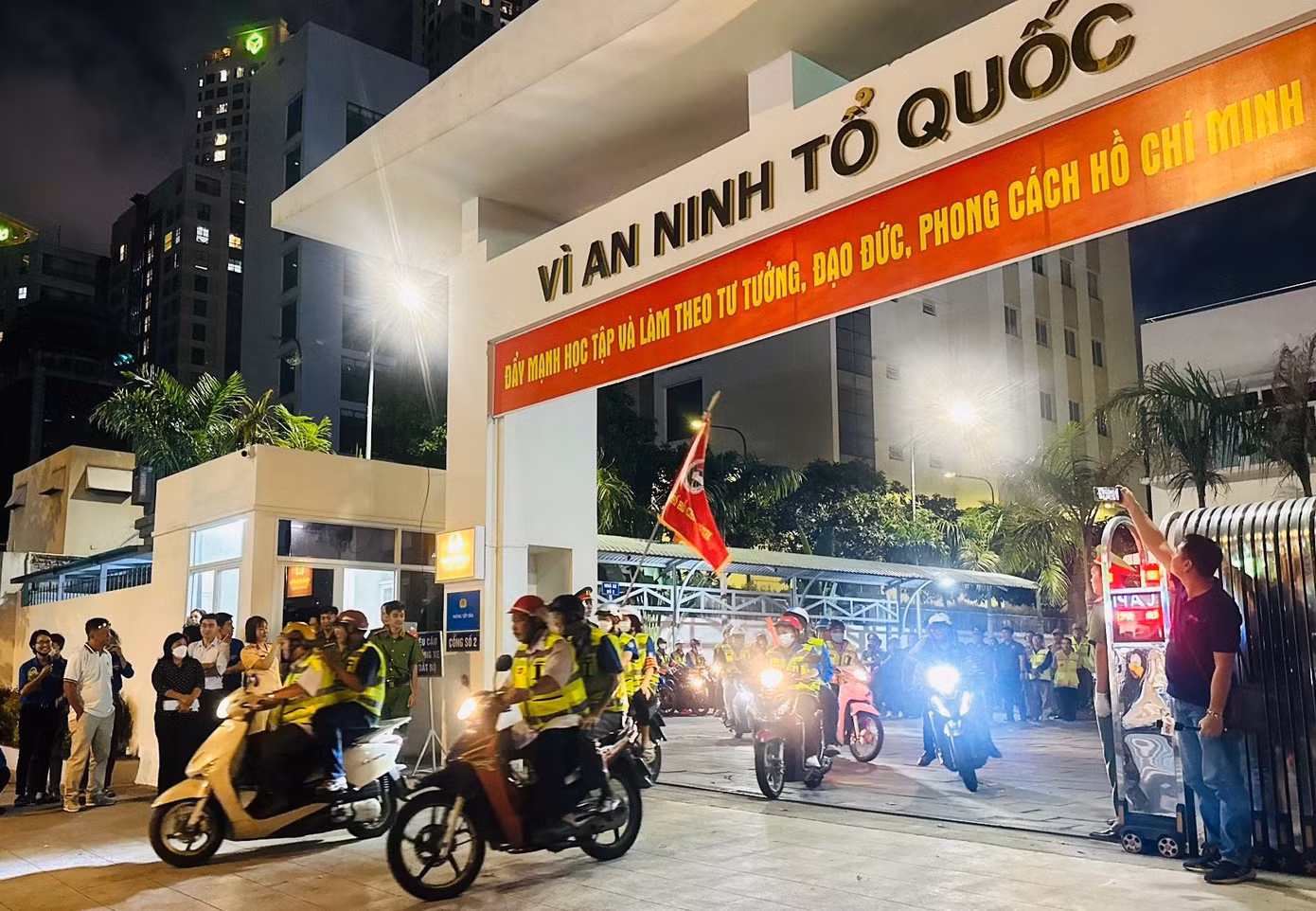 Phát động đợt cao điểm xung kích phòng, chống ma tuý và tệ nạn xã hội.