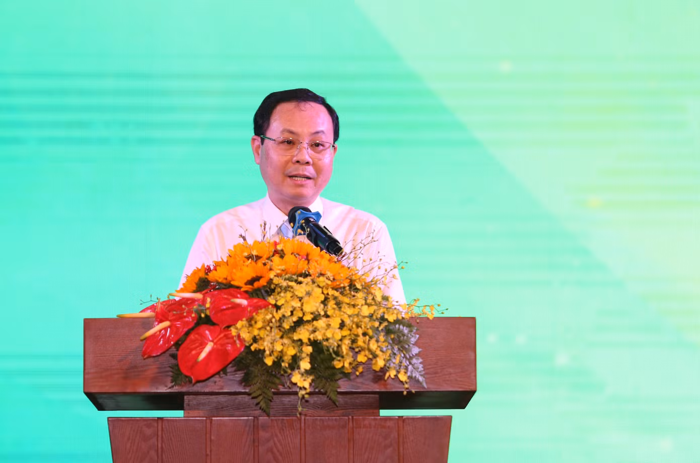 Phó Bí thư Thành ủy TPHCM Nguyễn Văn Hiếu.